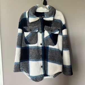 Large fleece plaid jacket